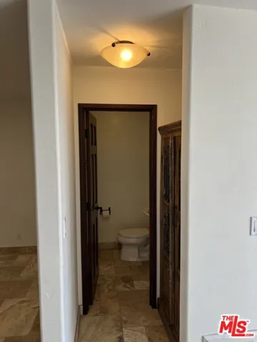 29239 Heathercliff Road 3, Malibu, California 90265
