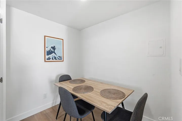 1224 24th, Santa Monica, California 90404