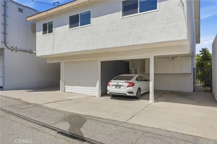 1224 24th, Santa Monica, California 90404