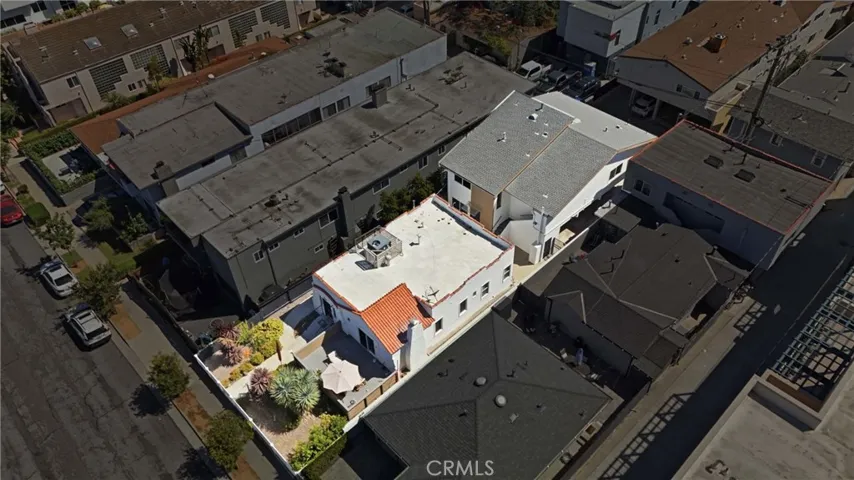 1224 24th, Santa Monica, California 90404
