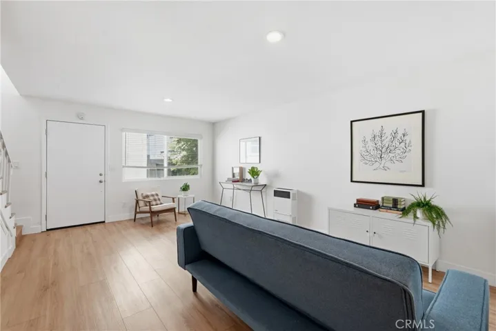 1224 24th, Santa Monica, California 90404