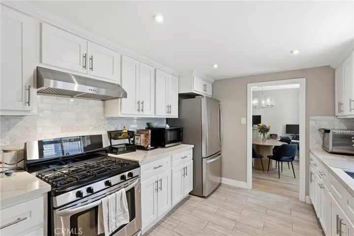 1224 24th, Santa Monica, California 90404