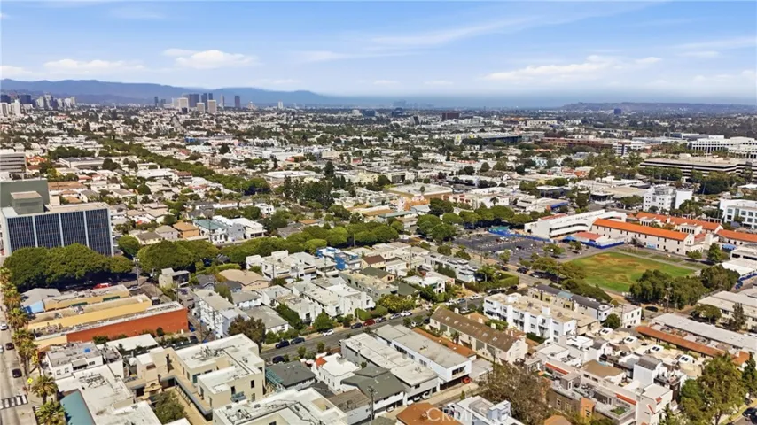 1224 24th, Santa Monica, California 90404
