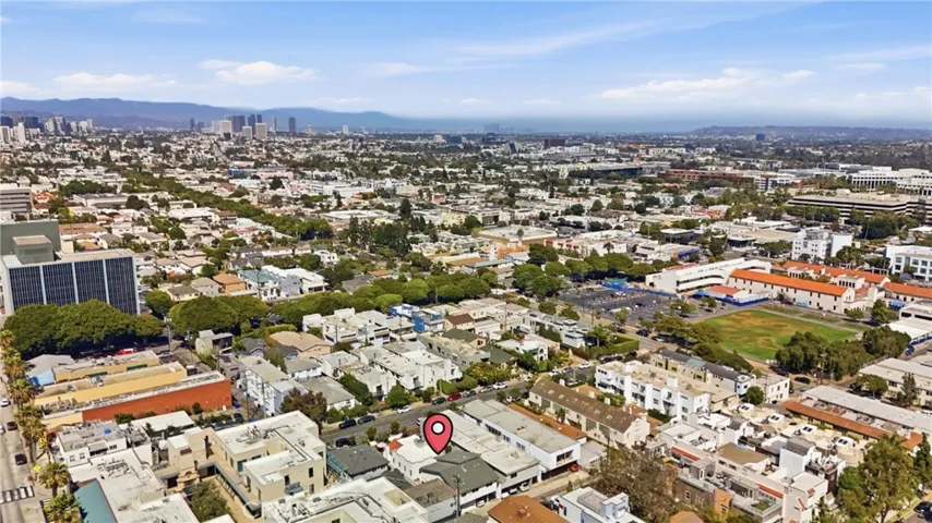 1224 24th, Santa Monica, California 90404