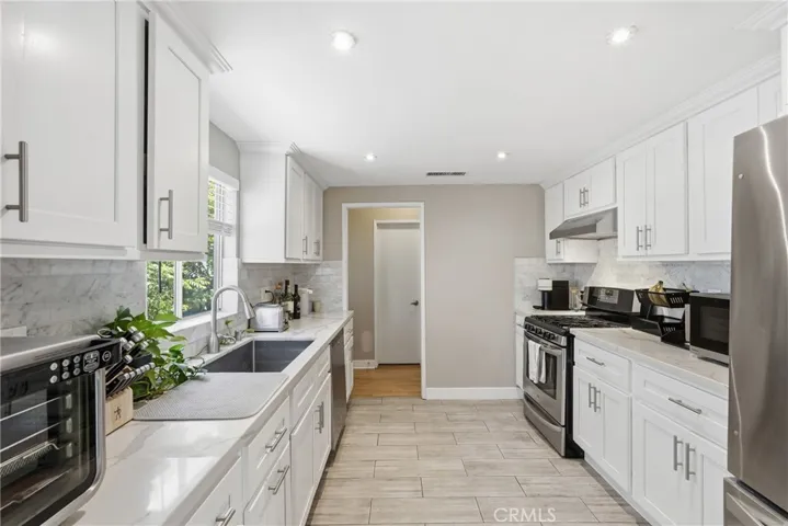 1224 24th, Santa Monica, California 90404