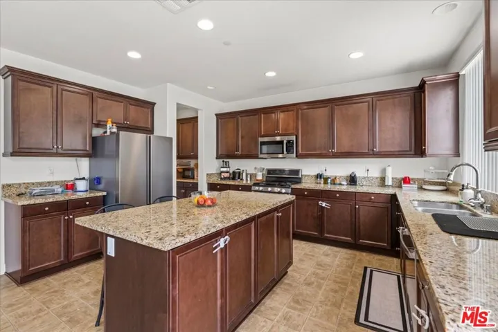 361 Canyon, Calimesa, California 92320