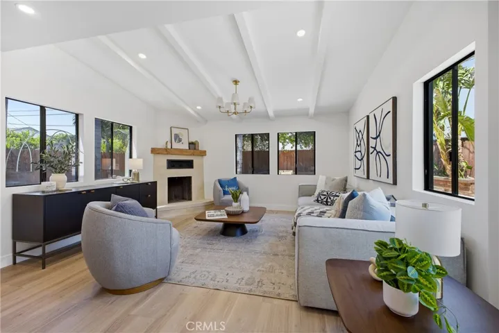6845 Aura Avenue, Reseda, California 91335