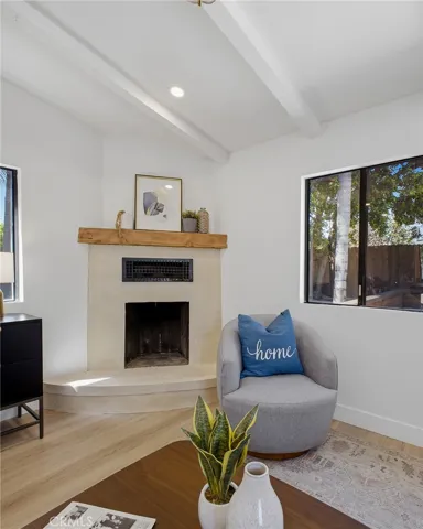 6845 Aura Avenue, Reseda, California 91335