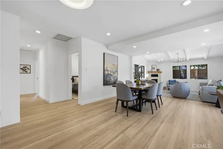 6845 Aura Avenue, Reseda, California 91335