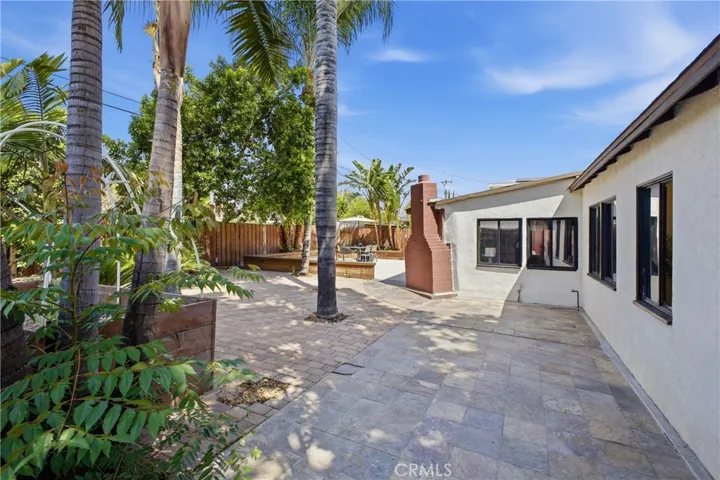 6845 Aura Avenue, Reseda, California 91335