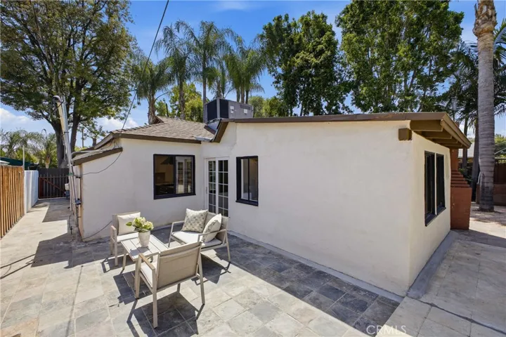 6845 Aura Avenue, Reseda, California 91335