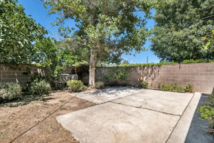 backyard area for your fun toys or a play area