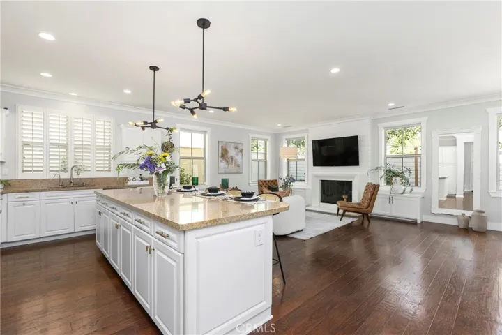 205 Mantle, Irvine, California 92618