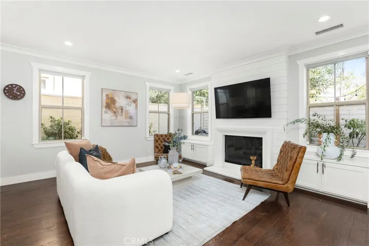 205 Mantle, Irvine, California 92618