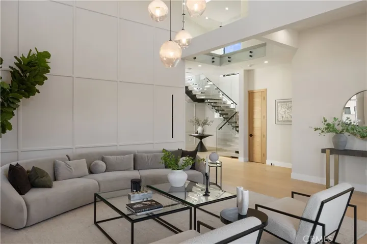 1658 5th, Manhattan Beach, California 90266