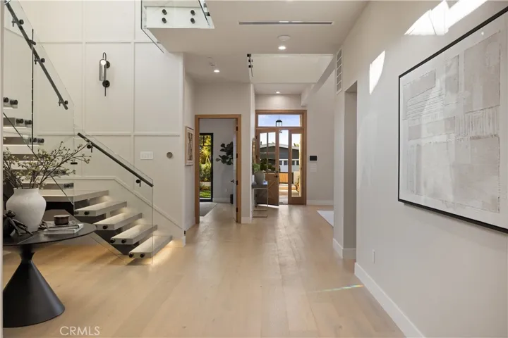1658 5th, Manhattan Beach, California 90266