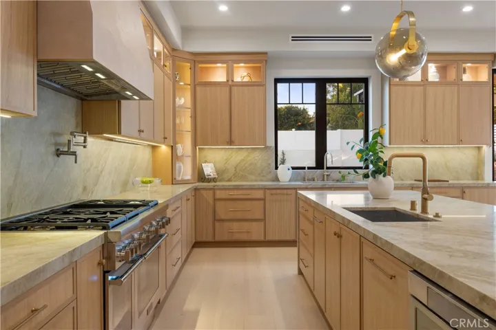 1658 5th, Manhattan Beach, California 90266