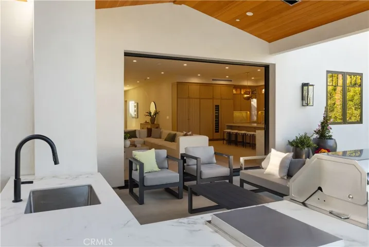 1658 5th, Manhattan Beach, California 90266