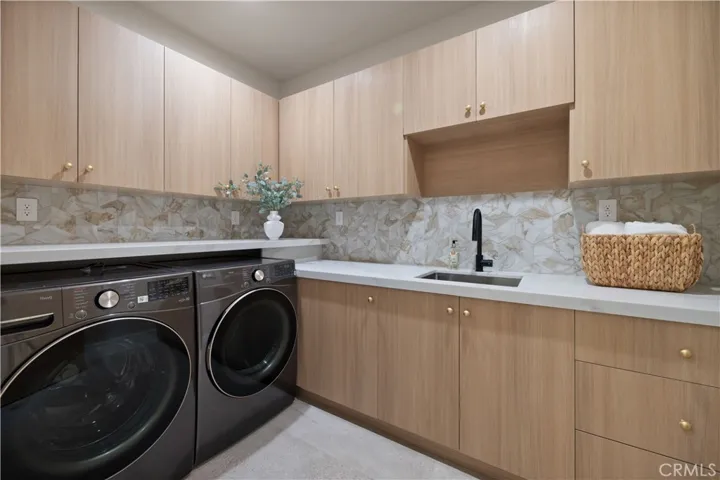 1658 5th, Manhattan Beach, California 90266