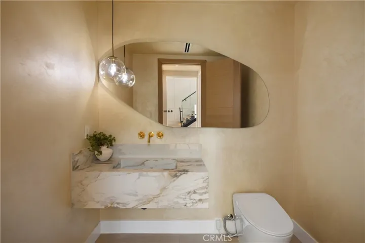 1658 5th, Manhattan Beach, California 90266