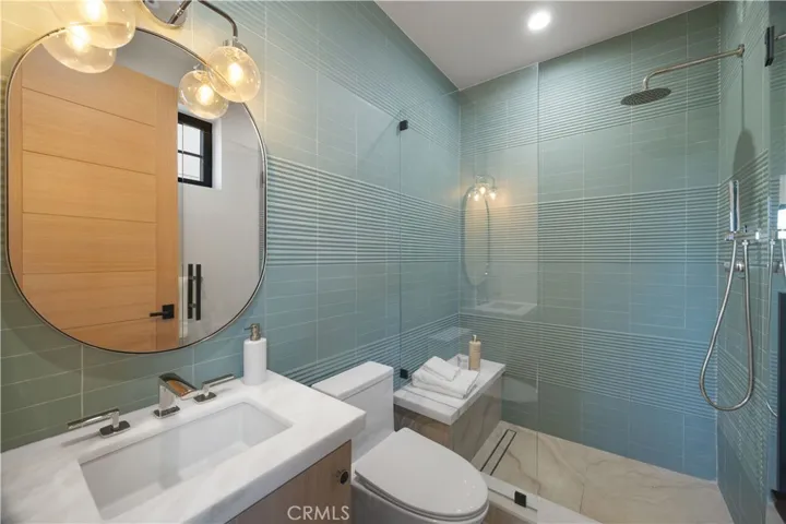 1658 5th, Manhattan Beach, California 90266