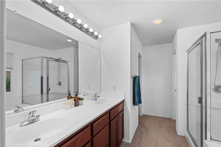 12768 Berrydale, Victorville, California 92392