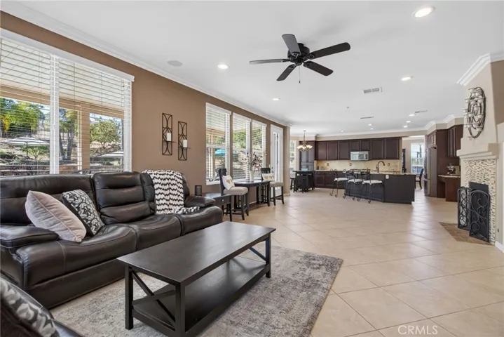 1268 Las Ventanas, Riverside, California 92508