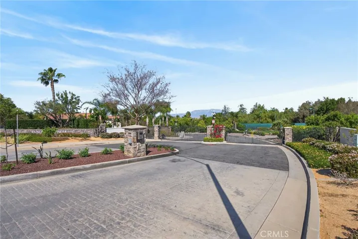 1268 Las Ventanas, Riverside, California 92508
