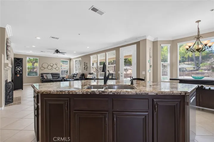 1268 Las Ventanas, Riverside, California 92508