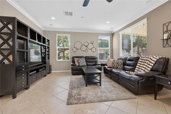 1268 Las Ventanas, Riverside, California 92508