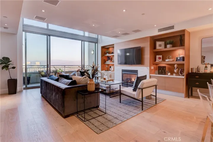 8153 Scholarship, Irvine, California 92612