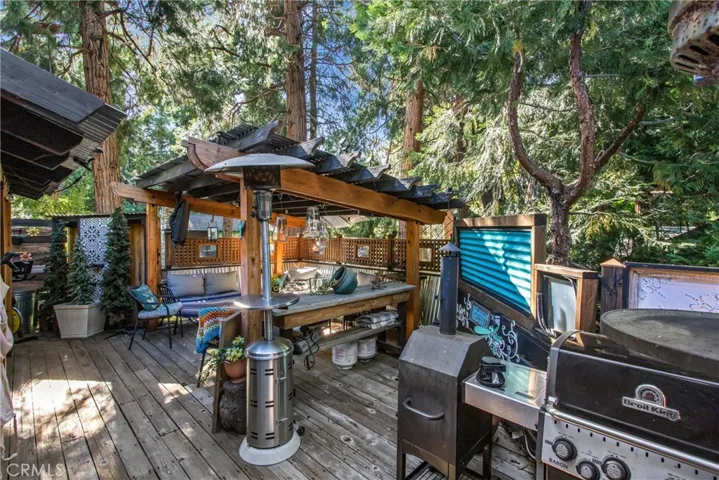 Outdoor Living - Covered Deck with TV