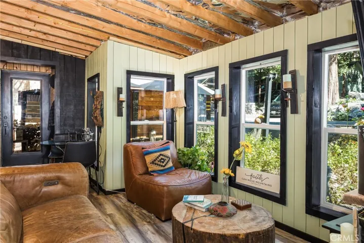 California Room with wine bar