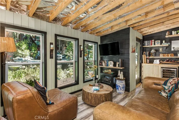 California Room with wine bar