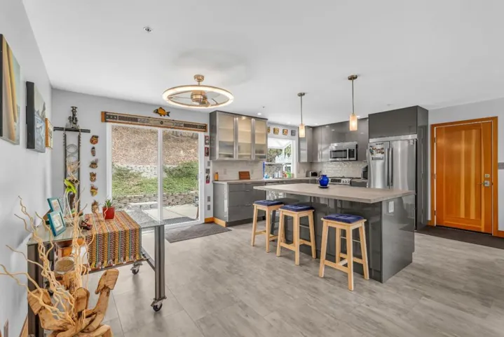 7310 Timeview Way, Salinas, California 93907