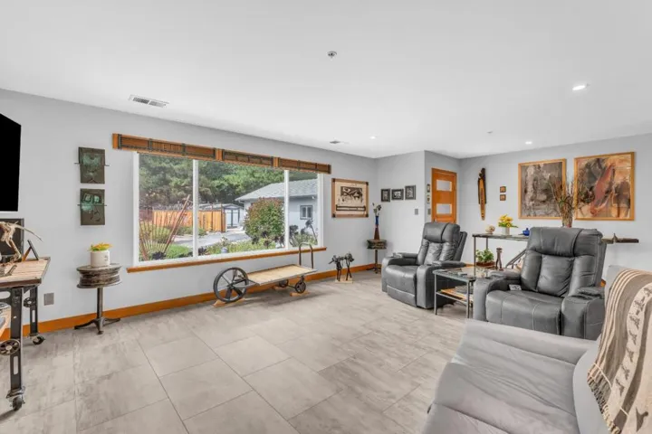 7310 Timeview Way, Salinas, California 93907
