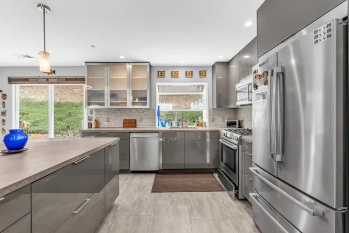 7310 Timeview Way, Salinas, California 93907