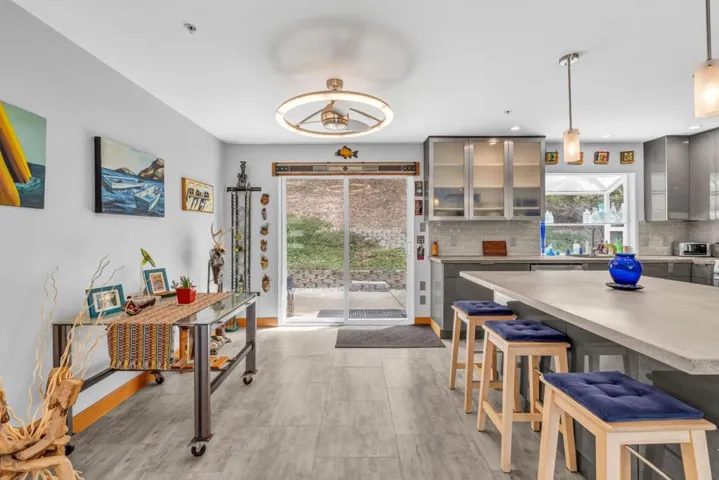 7310 Timeview Way, Salinas, California 93907