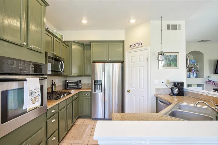 42015 Dahlia, Temecula, California 92591