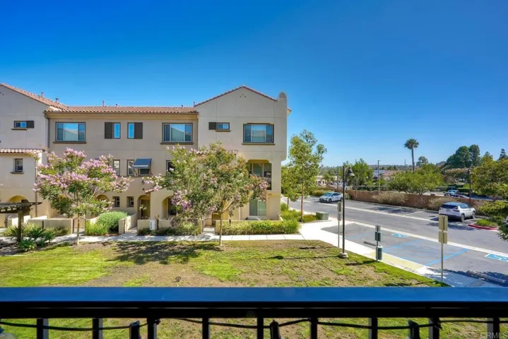 1576 Castillo Way 45, Vista, California 92081