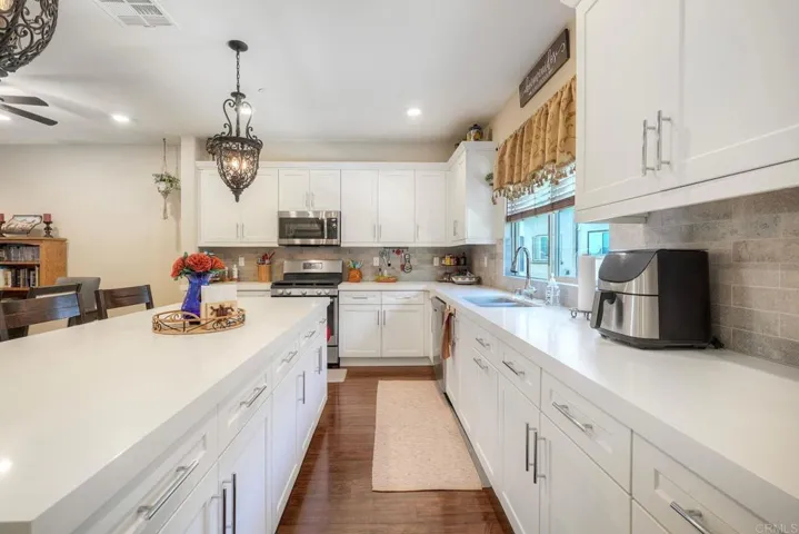 1576 Castillo Way 45, Vista, California 92081