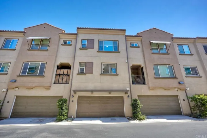 1576 Castillo Way 45, Vista, California 92081