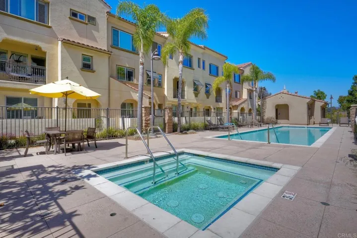 1576 Castillo Way 45, Vista, California 92081