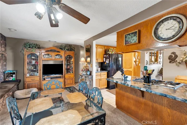 19031 Shoshonee, Apple Valley, California 92307