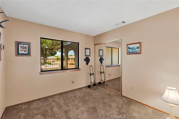 19031 Shoshonee, Apple Valley, California 92307