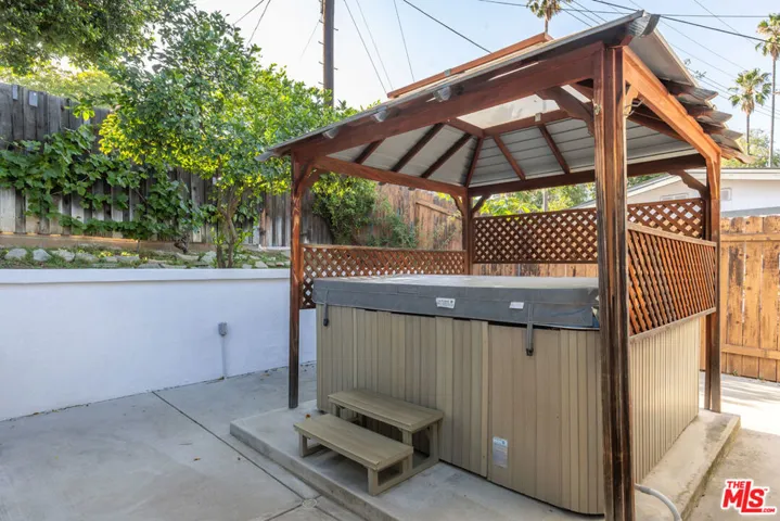 7537 Quimby Avenue, West Hills, California 91307