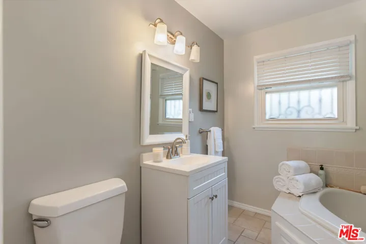 7537 Quimby Avenue, West Hills, California 91307