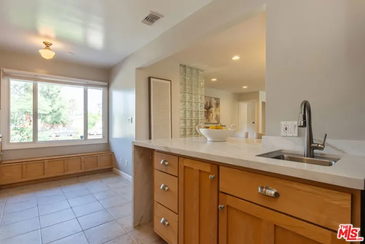 7537 Quimby Avenue, West Hills, California 91307