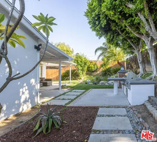 7537 Quimby Avenue, West Hills, California 91307