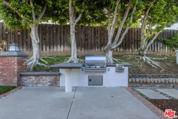 7537 Quimby Avenue, West Hills, California 91307